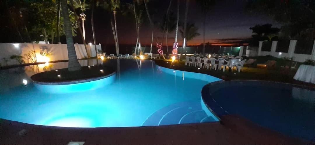Residence Hoteliere Oceane Libreville Eksteriør billede