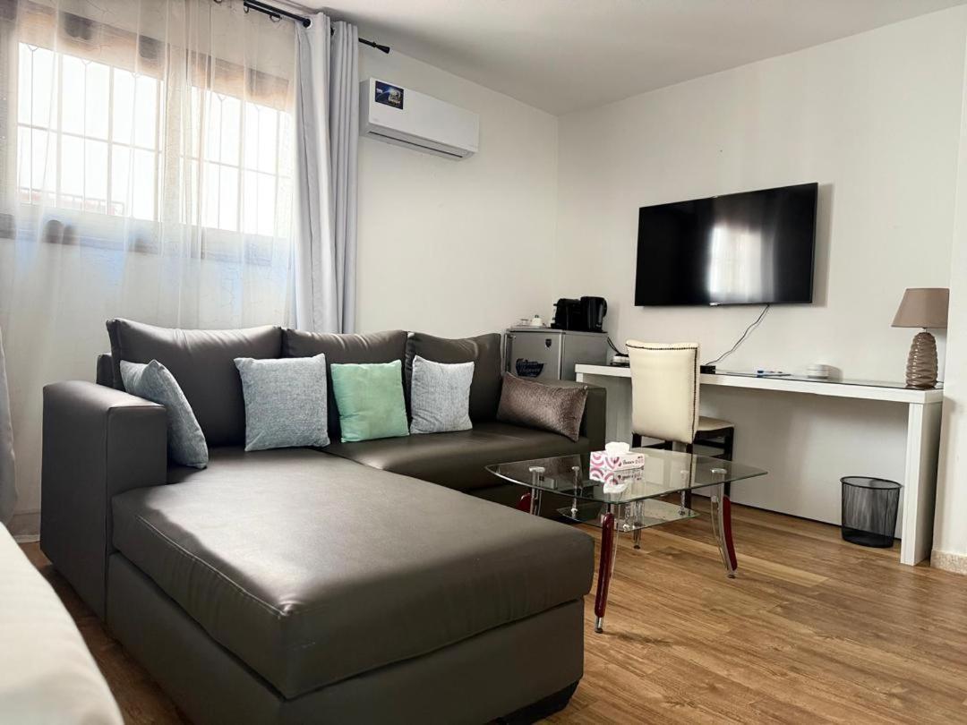 Residence Hoteliere Oceane Libreville Eksteriør billede