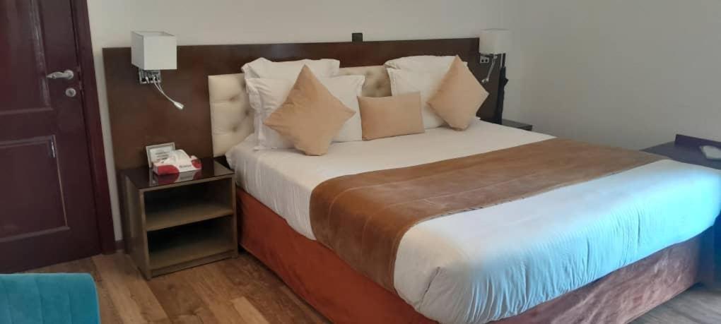 Residence Hoteliere Oceane Libreville Eksteriør billede