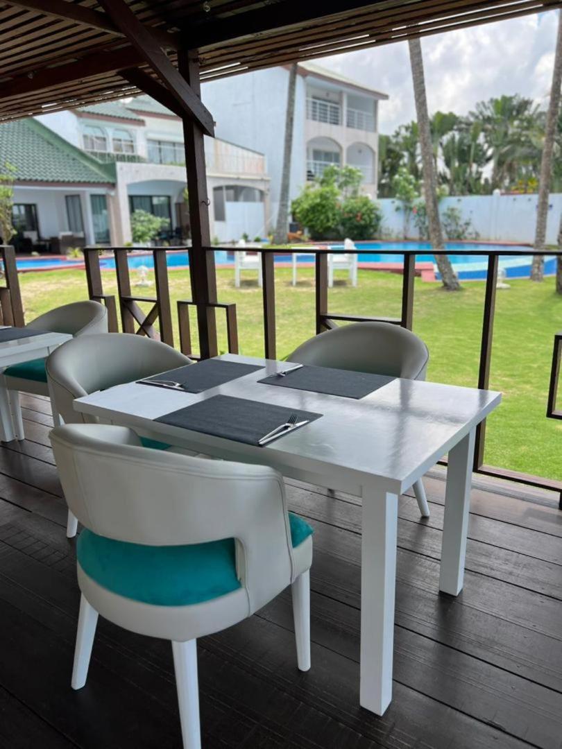 Residence Hoteliere Oceane Libreville Eksteriør billede